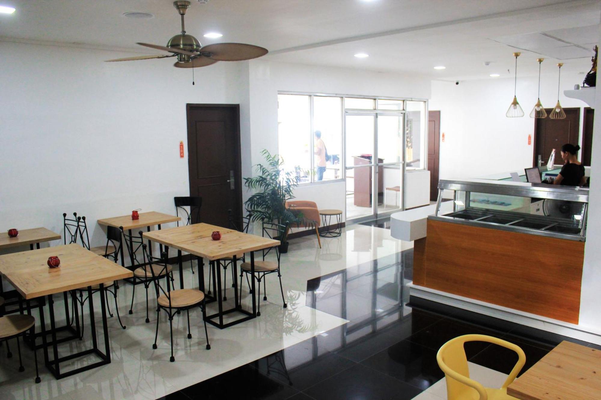 Travelbee Capitol Inn Cebu Exterior photo